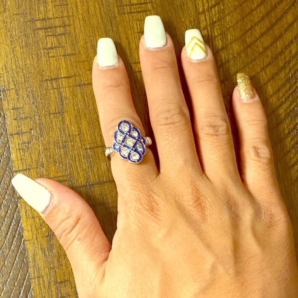 🚨Tangled in knots ring🚨